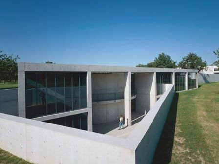 108e93b9c619f5cfebfd57f0790152f2--tadao-ando-exterior.jpg