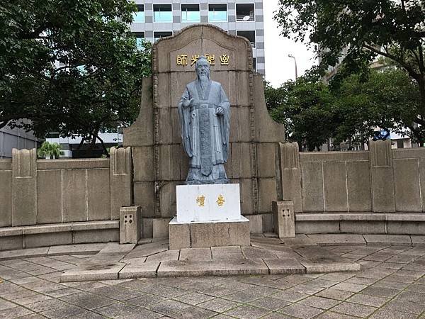 柳生一義/西原借款/1918年9月26日，前台灣銀行「頭取」