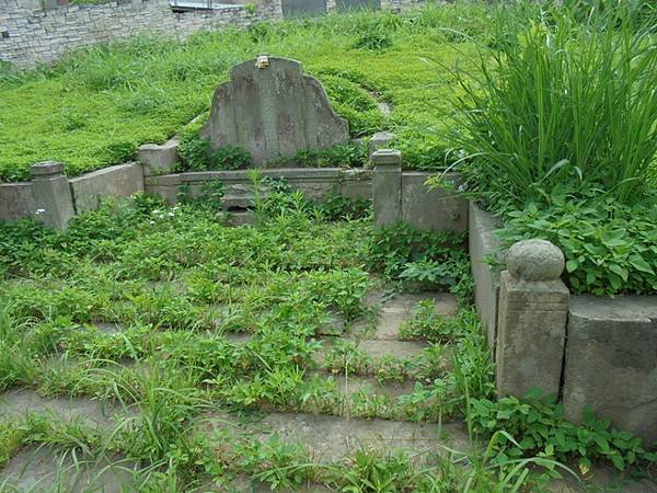 1834年粵籍姜秀鑾及閩籍周邦正等人合股成立「金廣福公館」，