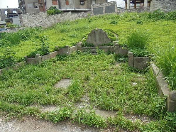 1834年粵籍姜秀鑾及閩籍周邦正等人合股成立「金廣福公館」，