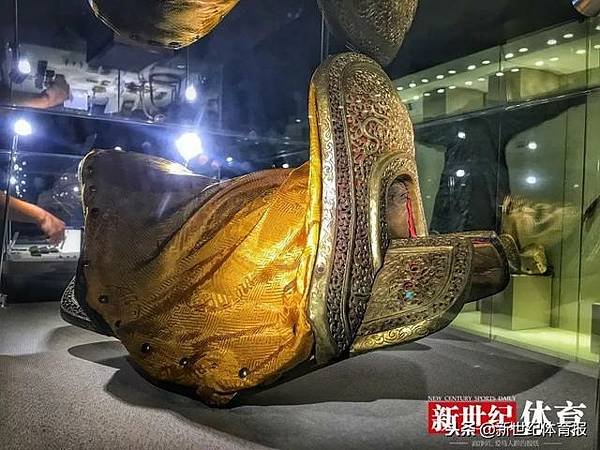弓馬騎射的尚武精神/“弓馬騎射，尚武精神，不欺他凌，不畏敵寒