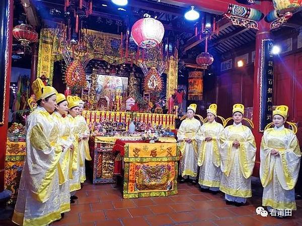 到故宮南院瘋媽祖（故宮媽）吧！ 全球唯一官方認證的「正港」天