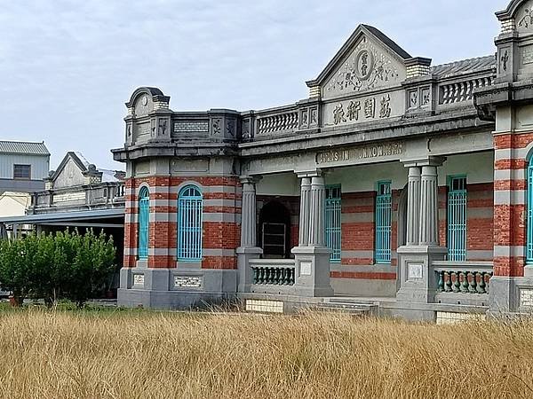 菁寮黃家古厝-巴洛克建築「菁寮荔園」黃宅就位於後壁鄉墨林村，