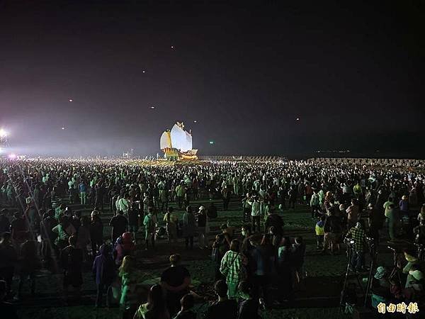 東港迎王平安祭典，東港人稱迎王-迎接代天巡狩的五位王爺神（千