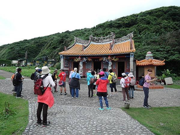 龜山島的普陀嚴「拱蘭宮」媽祖廟-此廟最早為三太子廟。1930