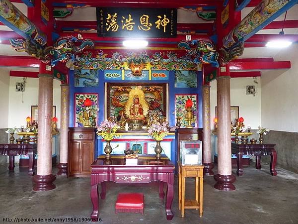 龜山島的普陀嚴「拱蘭宮」媽祖廟-此廟最早為三太子廟。1930