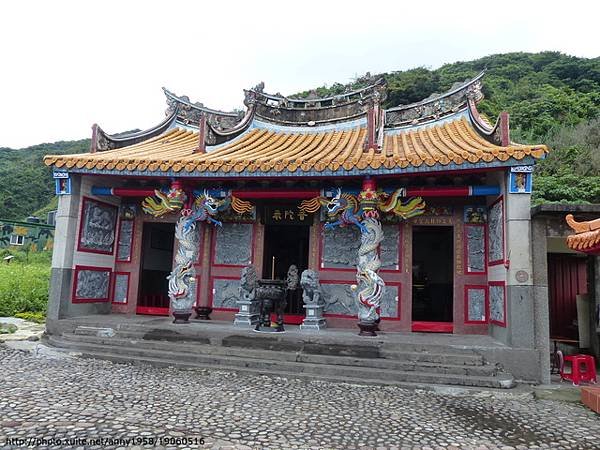 龜山島的普陀嚴「拱蘭宮」媽祖廟-此廟最早為三太子廟。1930