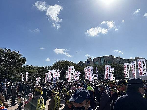 「反縣立生命園區自救會」「堅決拒設第二座火葬場」湖口、新豐地