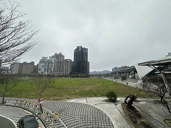 高速鐵路新竹車站特定區車站專用區(二)開發經營案設定地上權案
