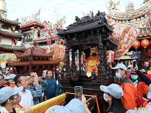 朴子配天宮送火神儀式-配天宮香爐失蹤/300年首次 鹿港媽與