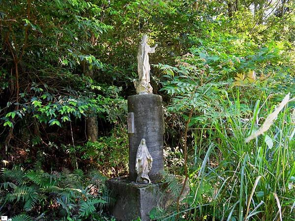 逸鶴山莊「逸鶴山莊」原為「中華文化城」-「澹泊明志、寧靜致遠