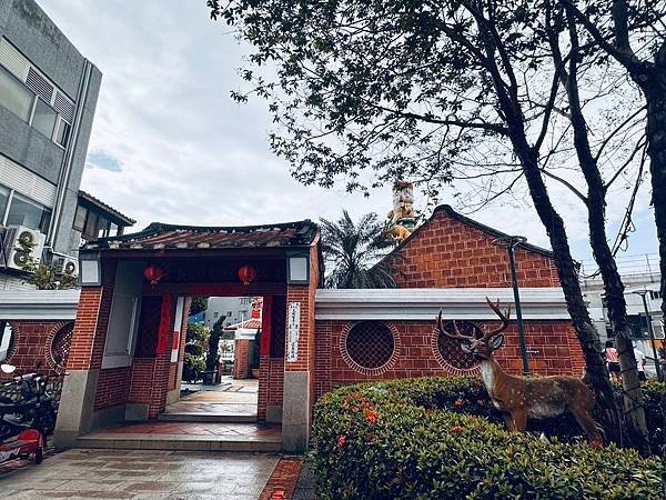 鹿港福德宮-南方土地公，彰化縣鹿港鎮街尾里楊橋公園的土地祠，