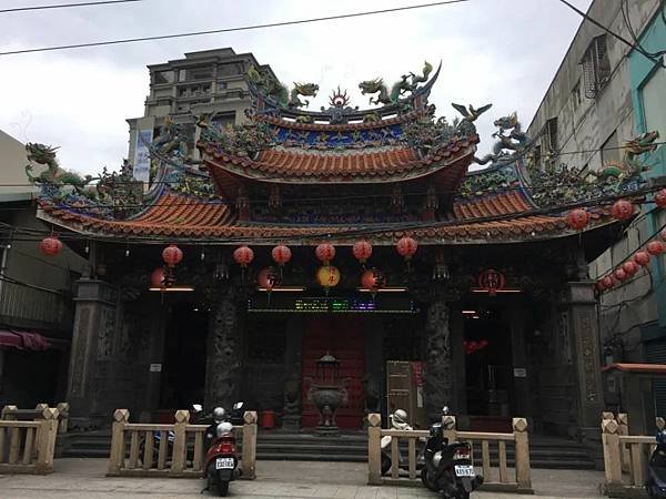 《新莊大械鬥》1763年潮州客家劉屋就來到新莊開發，開了水圳