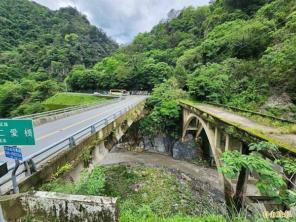 台14線埔霧公路仁愛橋旁台舊拱橋-14線人止關路段重要橋梁大