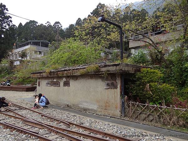 水鶴/火車加水站/給火車機車頭加煤加水-機務段都建有上煤台加
