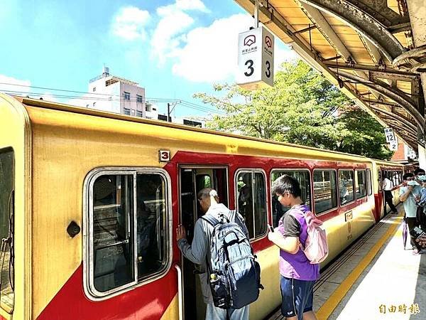 多林車站-全台最小車站/嘉義縣阿里山鄉，為林務局阿里山林業鐵