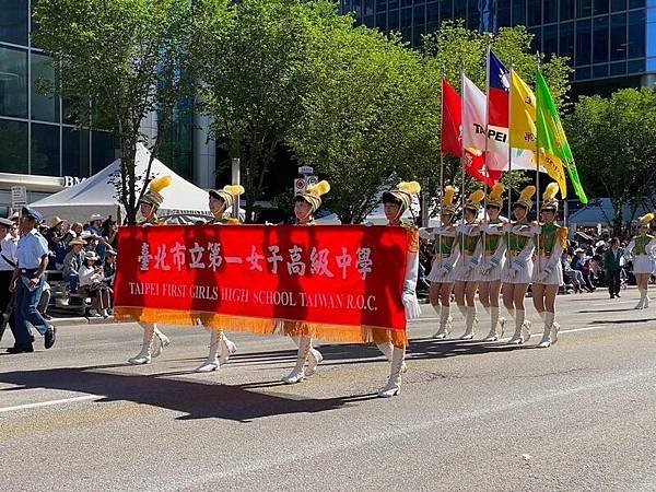 彰化女中儀隊53歲解散/台中女中慶百年 樂儀隊逾300「學姊