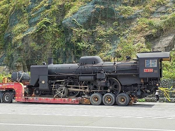 臺北萬華（艋舺）車站外的「金義合行」 光緒10年(西元188