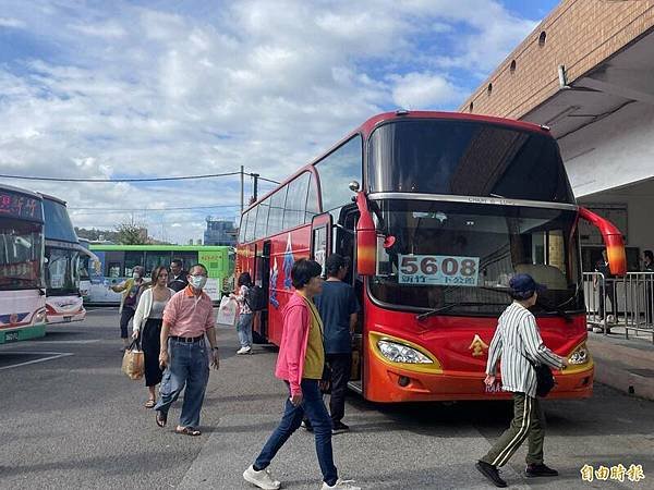 新竹客運在新竹火車站「大車站計畫」/新竹市交通建設重要里程碑