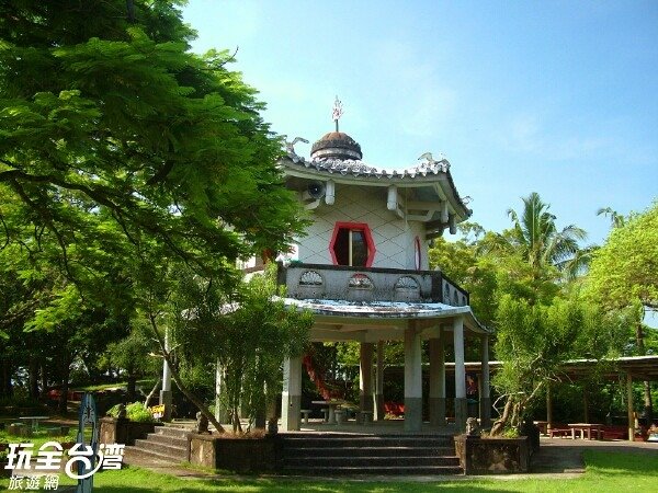 台灣最早的遊樂園1937年就在營業的三桃山遊樂園-三桃山遊樂