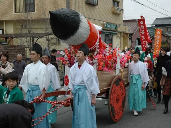 「筆乃蒙恬所造，紙乃蔡倫所為。」/上古蒼頡初制字，後人蒙恬始