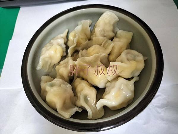 澄靖手工水餃，PTT台中板友自製水餃，非常不油膩的天然味道，