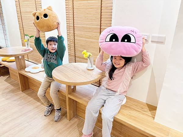 高雄楠梓「富町製菓」造型銅鑼燒、小怪獸也太可愛啦！！