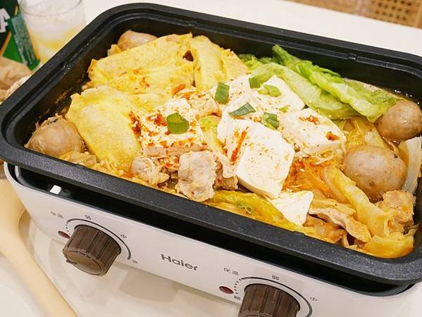 廚房小家電「Haier海爾雙溫控多功能鍋」實用的分離式烤盤設