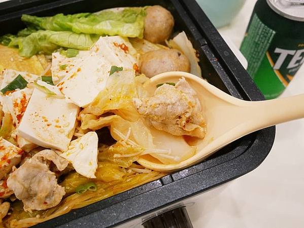 廚房小家電「Haier海爾雙溫控多功能鍋」實用的分離式烤盤設