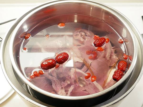 [My Little Kitchen] 電鍋料理「豬心湯」暖