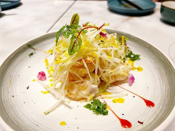 高雄夢時代「上菜片皮鴨專賣店 」鴨肉與跳跳糖的神仙組合！！