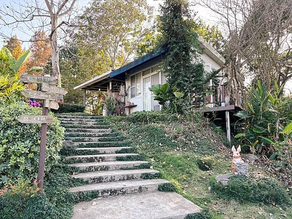 嘉義後山「幸福山丘」免門票、毛小孩也能來的景觀咖啡館。