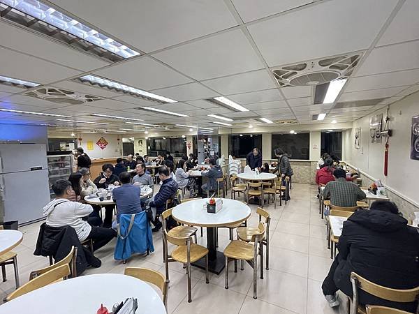 台北 松山 民生社區 巷弄內 很香港的「香港大排檔」