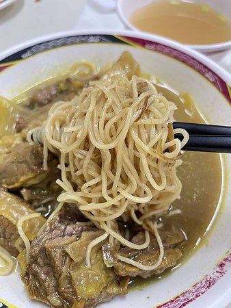 台北 松山 民生社區 巷弄內 很香港的「香港大排檔」