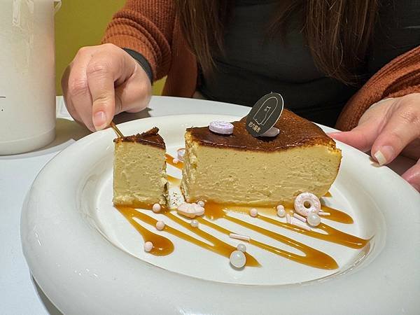 LINE_ALBUM_貓_250206_101