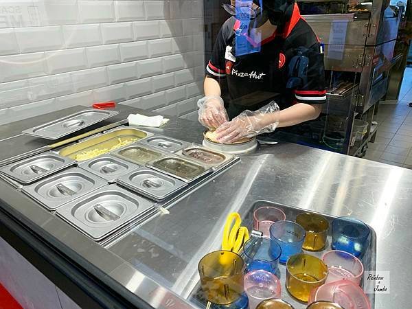 【不專業食記】台北中正｜Hot燒站(台北信陽店)個人比薩餐點