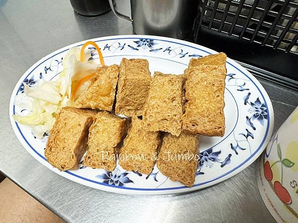 【不專業食記】台北中正｜同心大腸蚵仔麵線｜當地排隊人氣店，藏