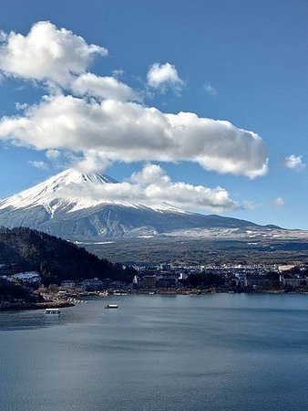 湖のホテル看富士山