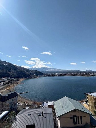 湖のホテル看富士山