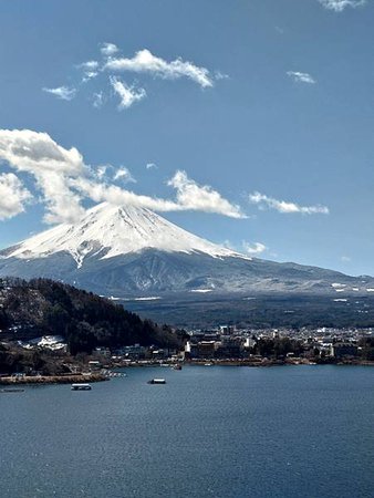 湖のホテル看富士山