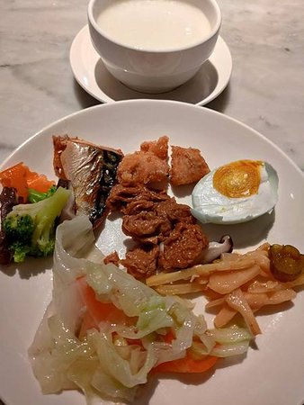 台中李方艾美酒店早餐