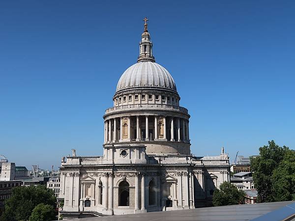 英國倫敦，聖保羅大教堂、千禧橋拍照景點推薦！