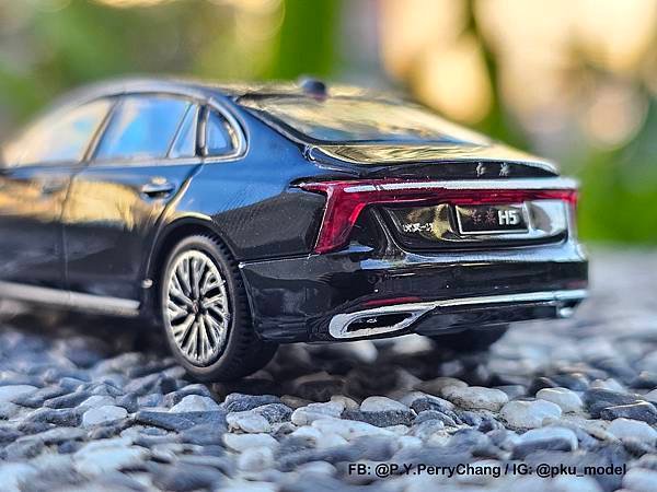 &lt;1/64模型車開箱&gt; Xcartoys 拓意 Hongqi