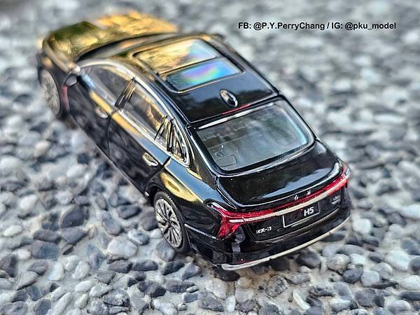 &lt;1/64模型車開箱&gt; Xcartoys 拓意 Hongqi