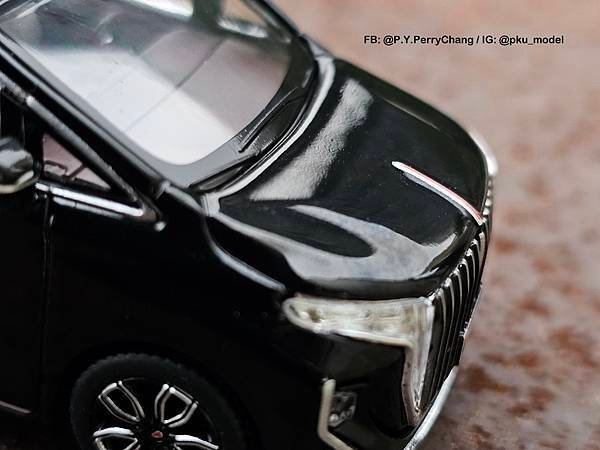 &lt;1/64模型車開箱&gt; Xcartoys 拓意 Hongqi