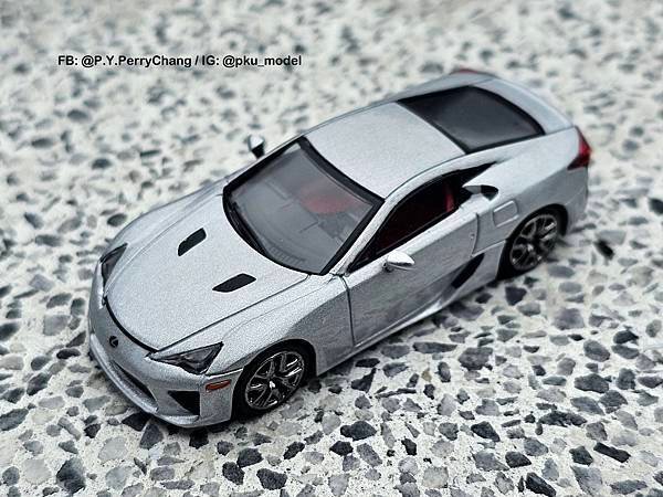 &lt;1/64模型車開箱&gt;DCT Lexus LFA