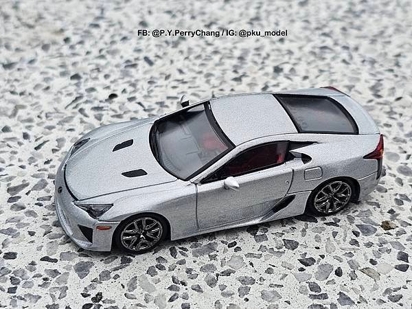 &lt;1/64模型車開箱&gt;DCT Lexus LFA