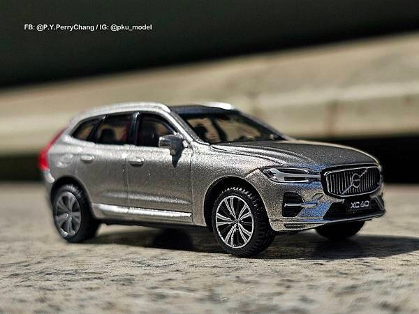 &lt;1/64模型車開箱&gt; Volvo Cars XC60