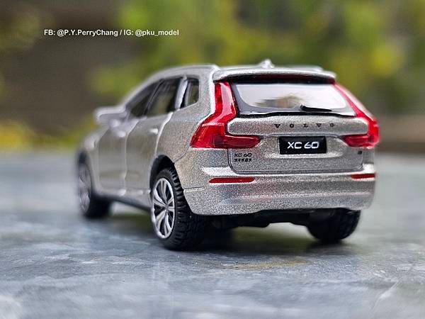 &lt;1/64模型車開箱&gt; Volvo Cars XC60