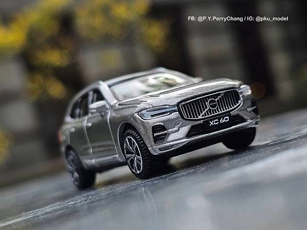 &lt;1/64模型車開箱&gt; Volvo Cars XC60